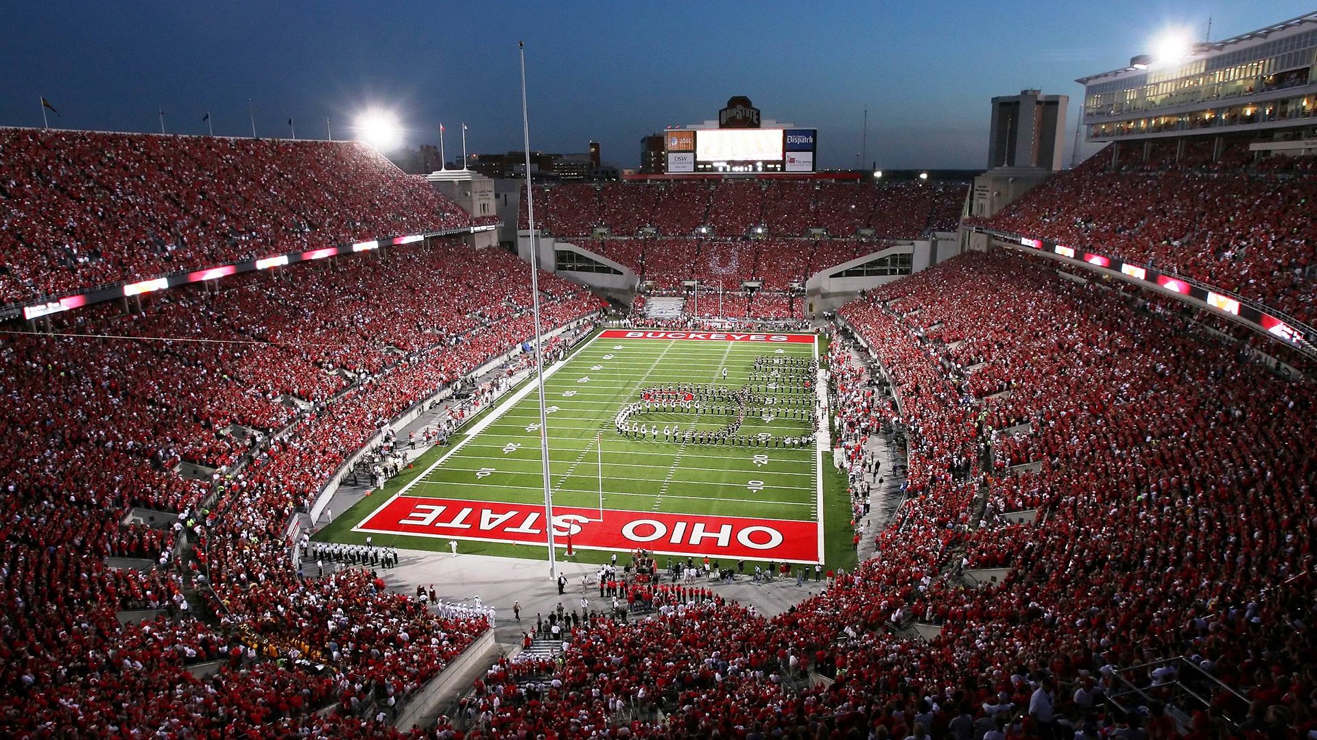 多功能足球场设计融入未来城市景观设计理念，专业足球场设计